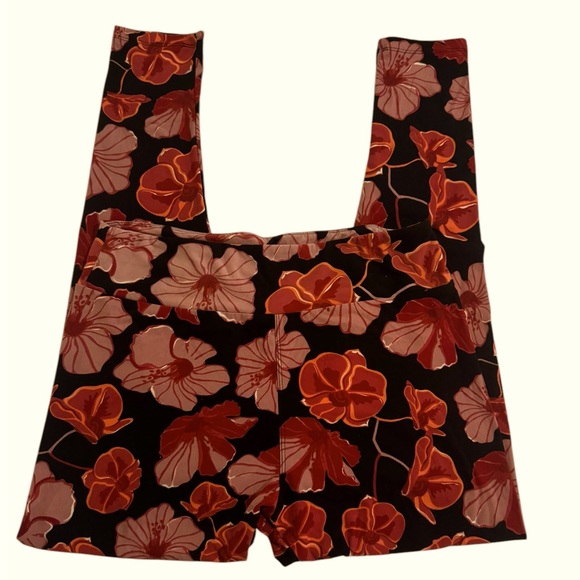 Tall & Curvy LulaRoe Leggings - Picture 1 of 5